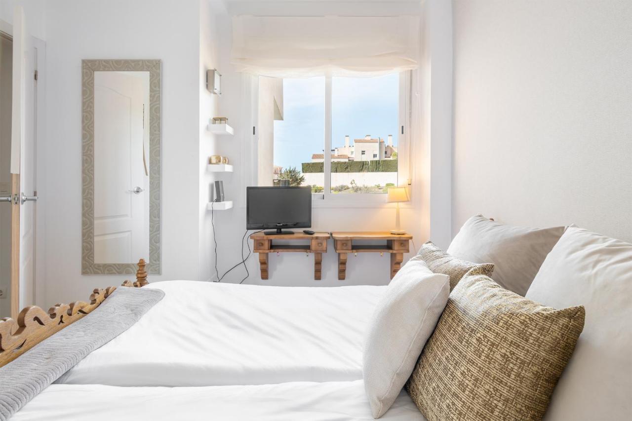 Apartamento RENTHAS Cumbres Del Golf Rincón de la Victoria Exterior foto